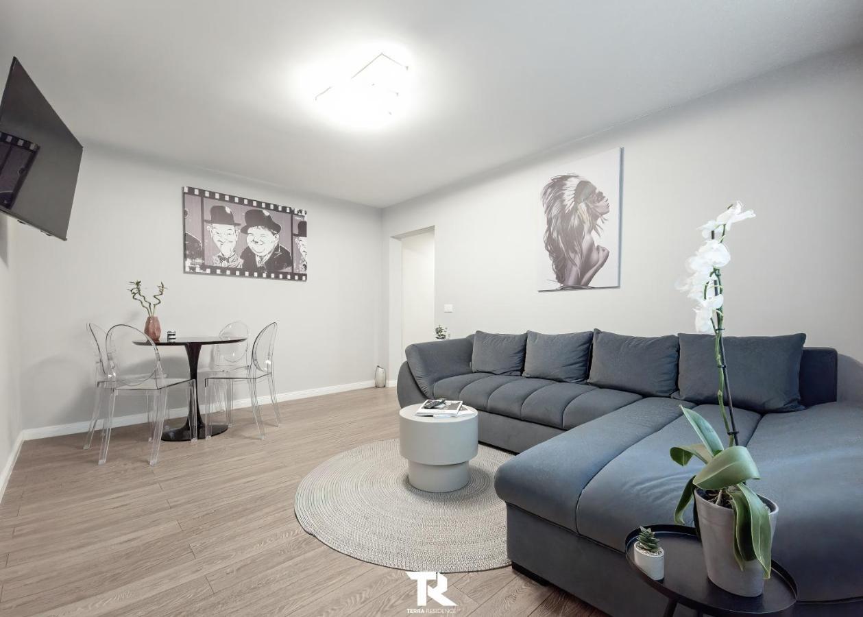 Terra Apartment Suceava Exterior photo